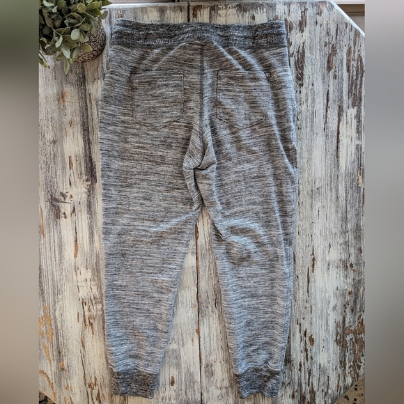 L.L. Bean Women's Ultrasoft Sweats Drawstring Jogger Heathered Gray Small - Picture 5 of 8